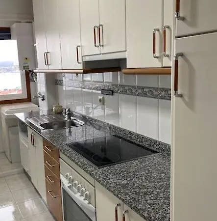 “ledicia”, Piso En Alquiler * Vigo