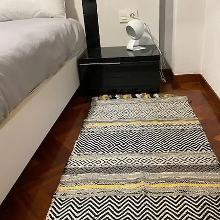 “ledicia”, Piso En Alquiler Apartamento Vigo